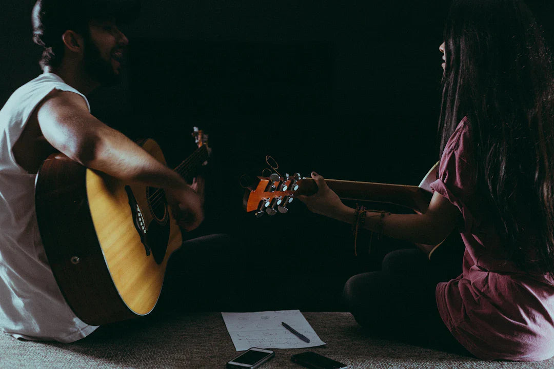 Transforming Sound: The Impact of Collaborations in Custom Guitars