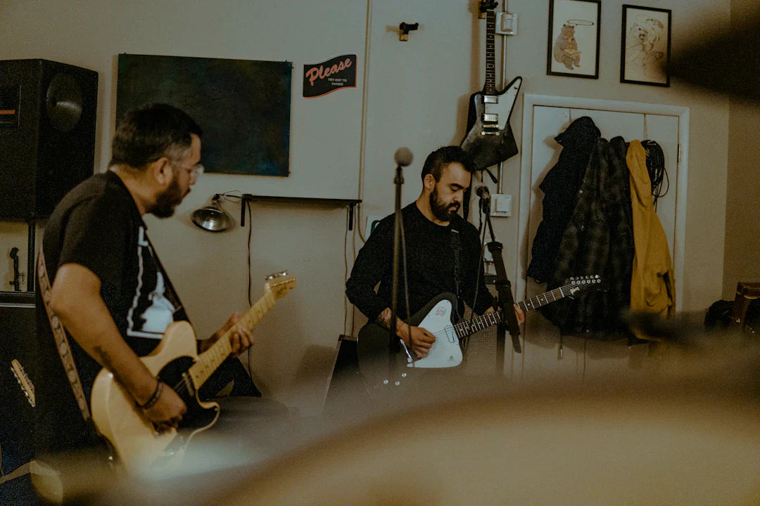 Collaboration in Guitar Design: Musicians and Builders Unite