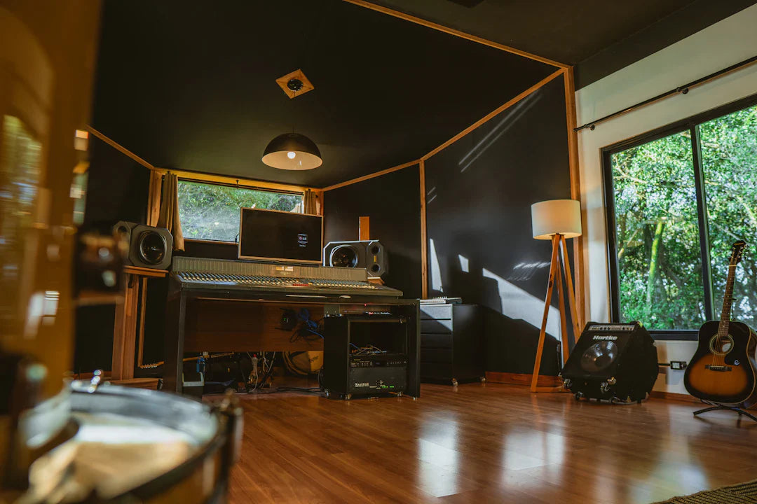 The Impact of Technology on Custom Guitar Building